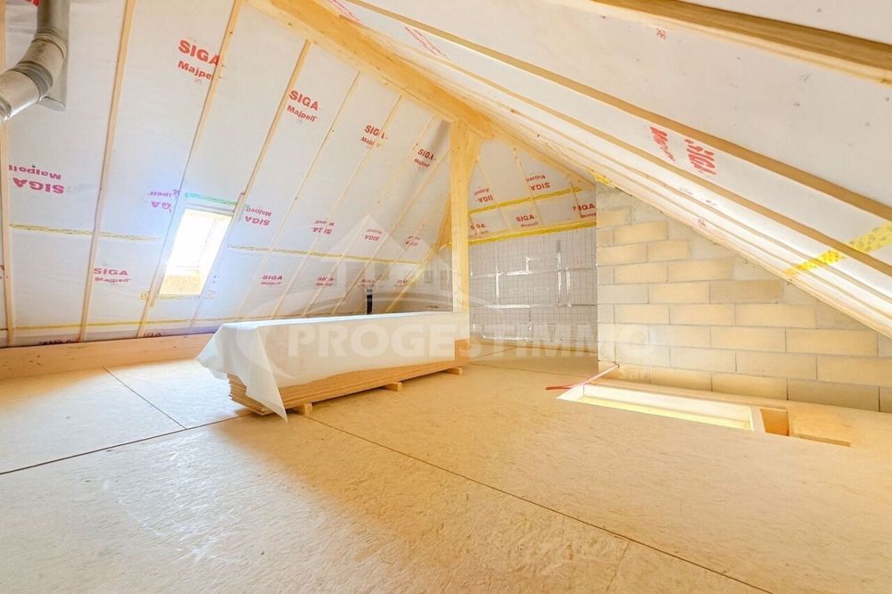 NEUBAUWOHNUNG MIT 72M2 UND 60M2 NUTZBAREN DACHBODEN - Disponible