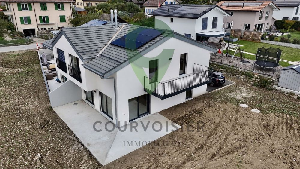 Schöne neue Doppelvilla in ländlicher Umgebung mit Alpenblick - Bild 1