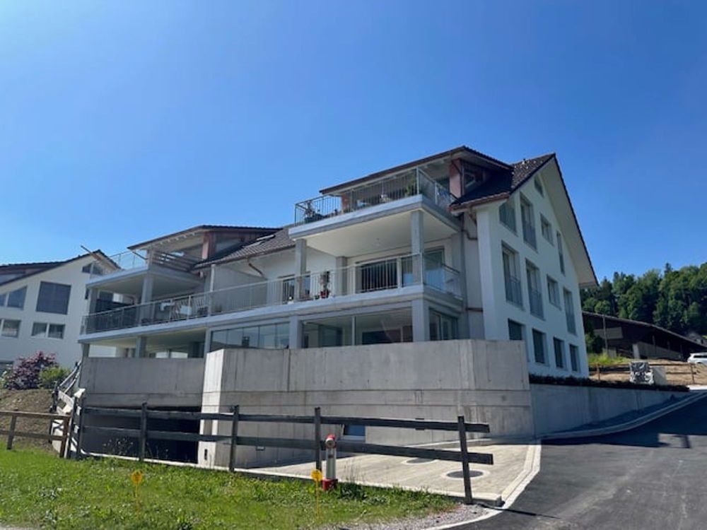 ATTRAKTIVE DACHWOHNUNG / SONNE / FERNSICHT / RUHE / ERHOLUNG - Bild 1