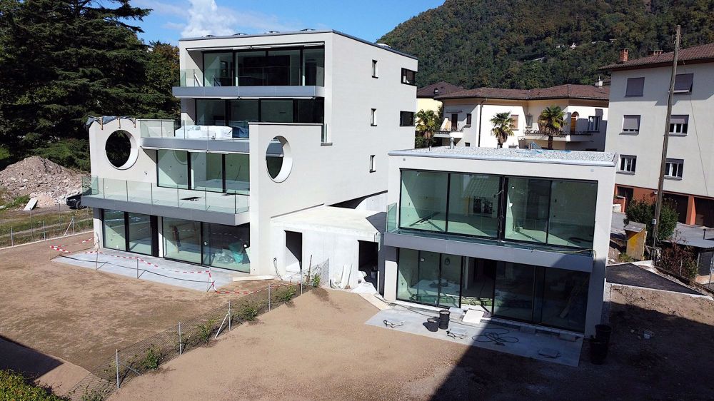 Maisonette su più livelli con ampio giardino in residenza di pregio - Bild 1