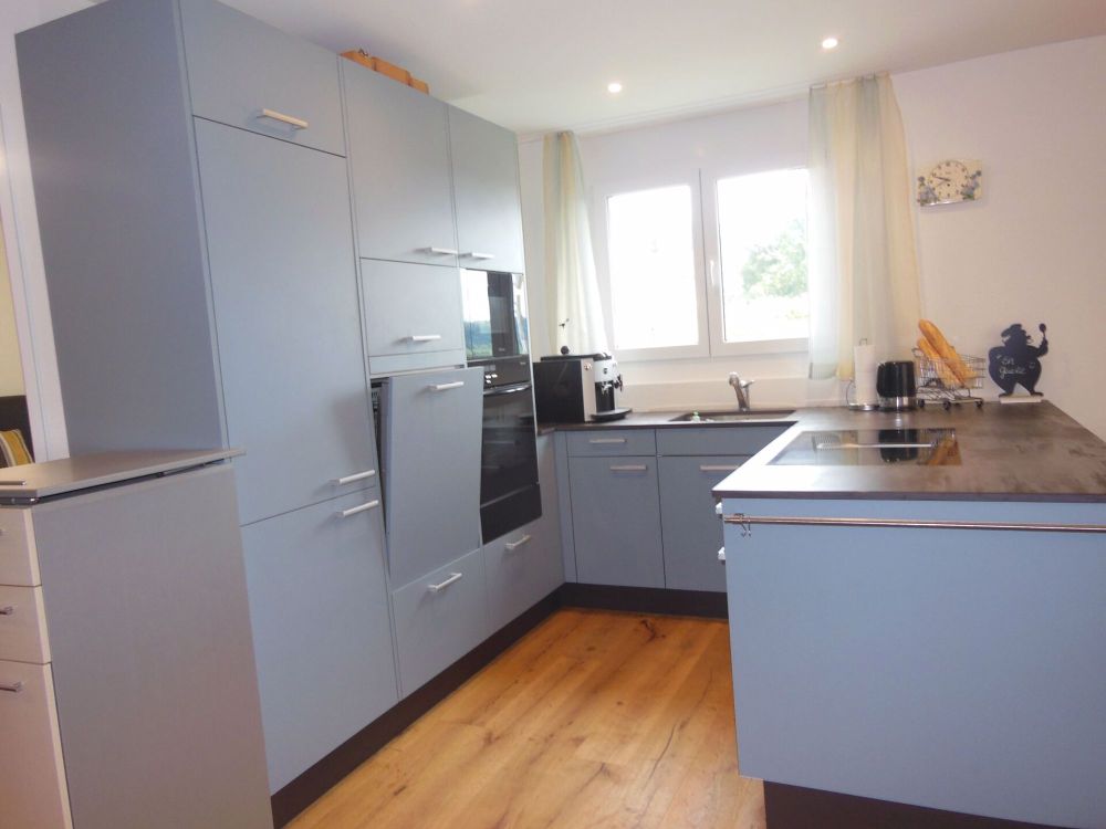 Moderne 3.5-Zimmerwohnung mit eigenem Garten in Heremetschwil-Staffeln - Bild 4