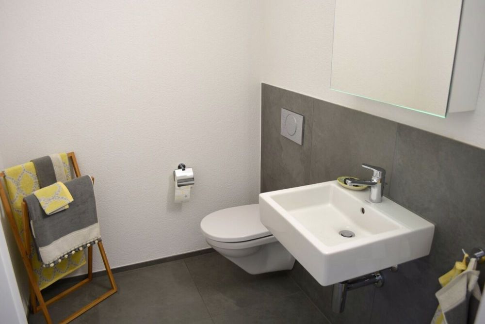 Dreifamilienhaus Gässli-Maisonettewohnung OG/DG West - Bild 6