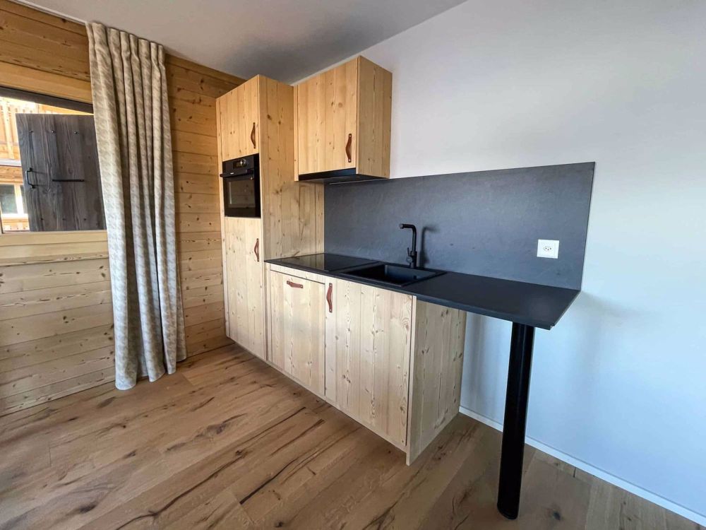 Appartement avec services hôteliers ski-in ski-out - DBR_Cuisine_compressed.jpg