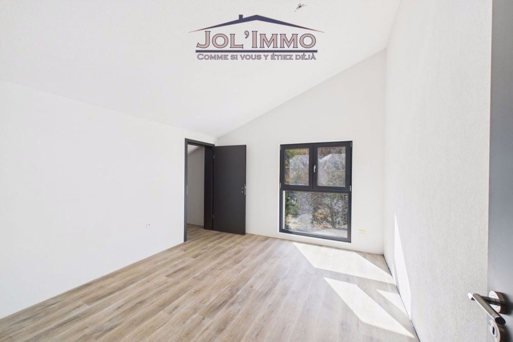 Magnifique Maison Familiale Moderne à Court ? Un cadre de vie exceptionnel vous attend ! - Bild 9