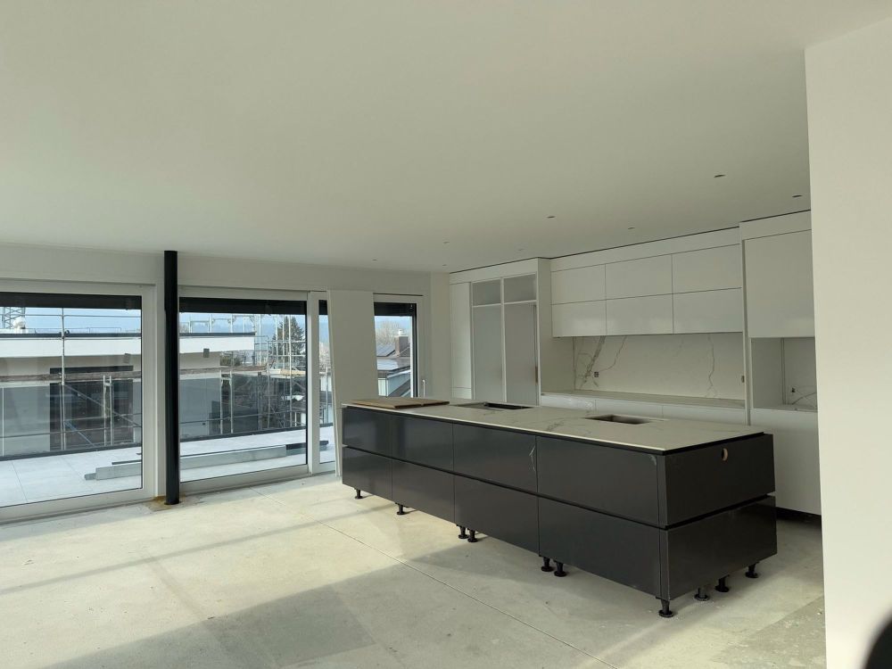 Luxuriöse 3.5-Zimmer-Attikawohnung mit atemberaubender 218 m² Terrasse in Däniken SO - Bild 5