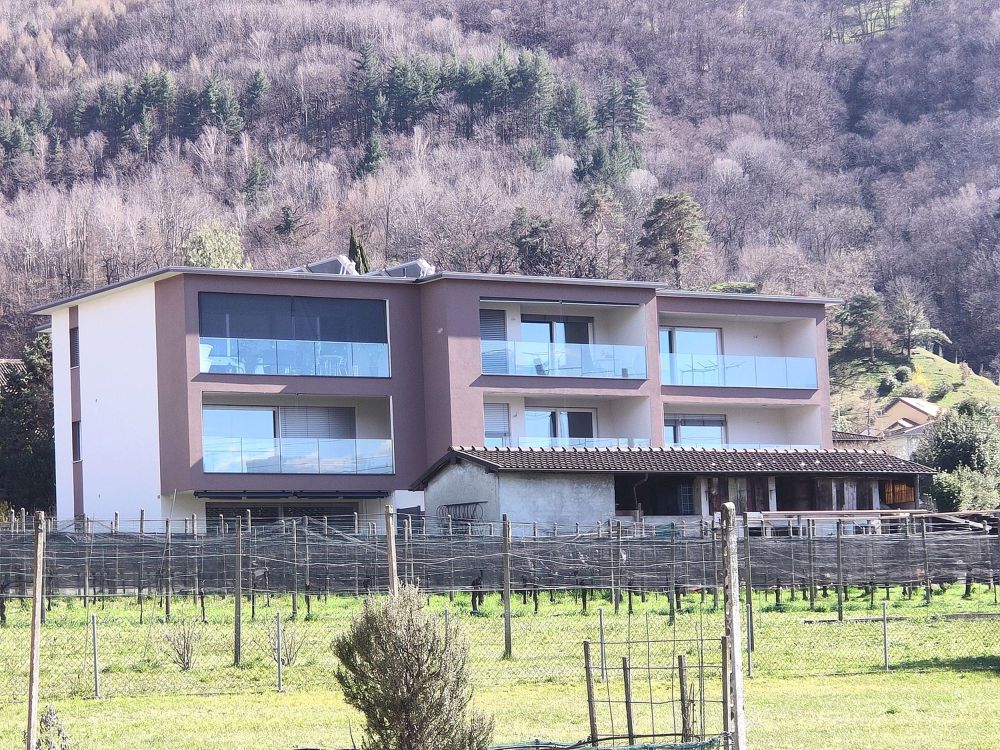 Grande appartamento 4.5 locali al 2° e ultimo piano - Bild 1