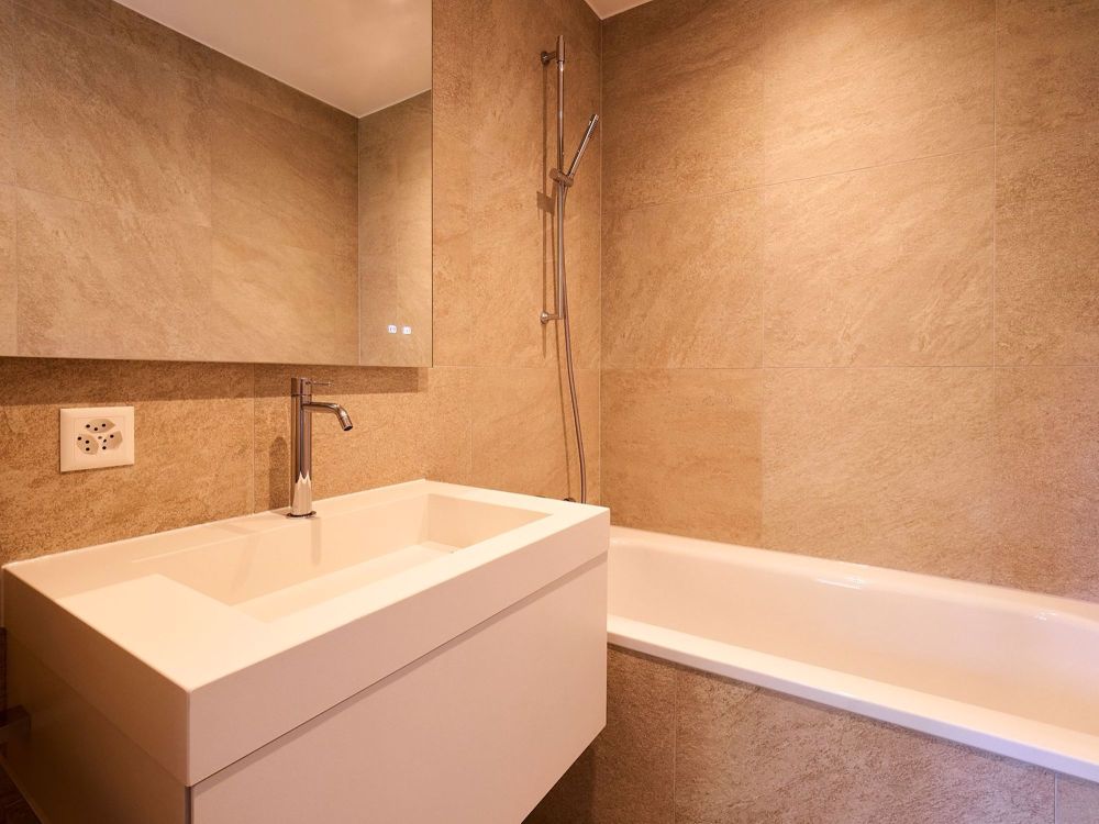 Prächtige 5-Zimmer-Wohnung im Erdgeschoss mit Garten - Bild 9