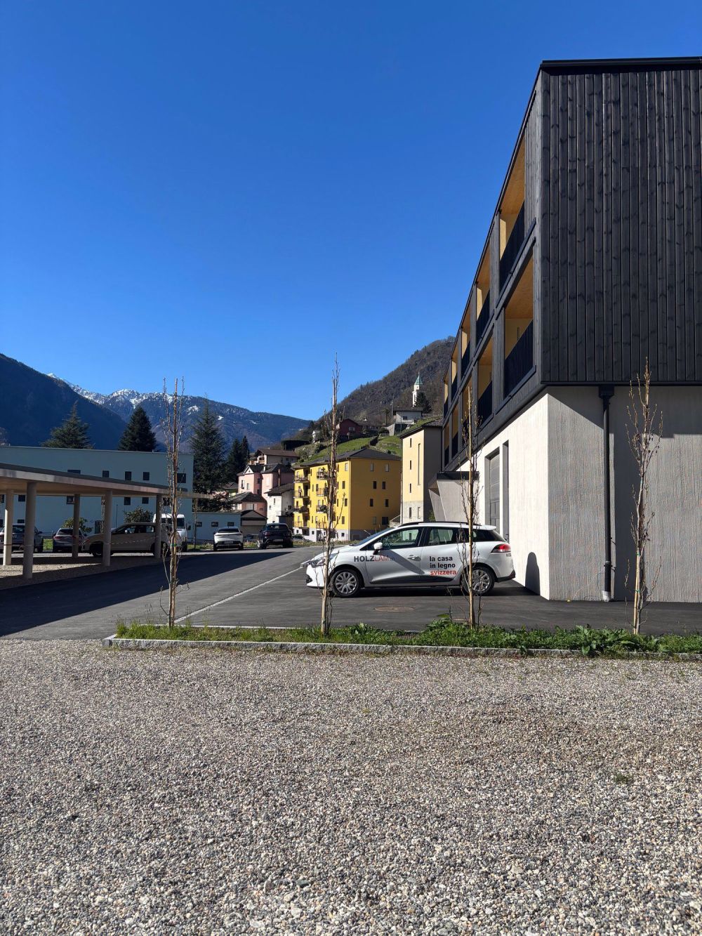 Residenza LEAA, appartamenti a reddito a Cama GR - Bild 3