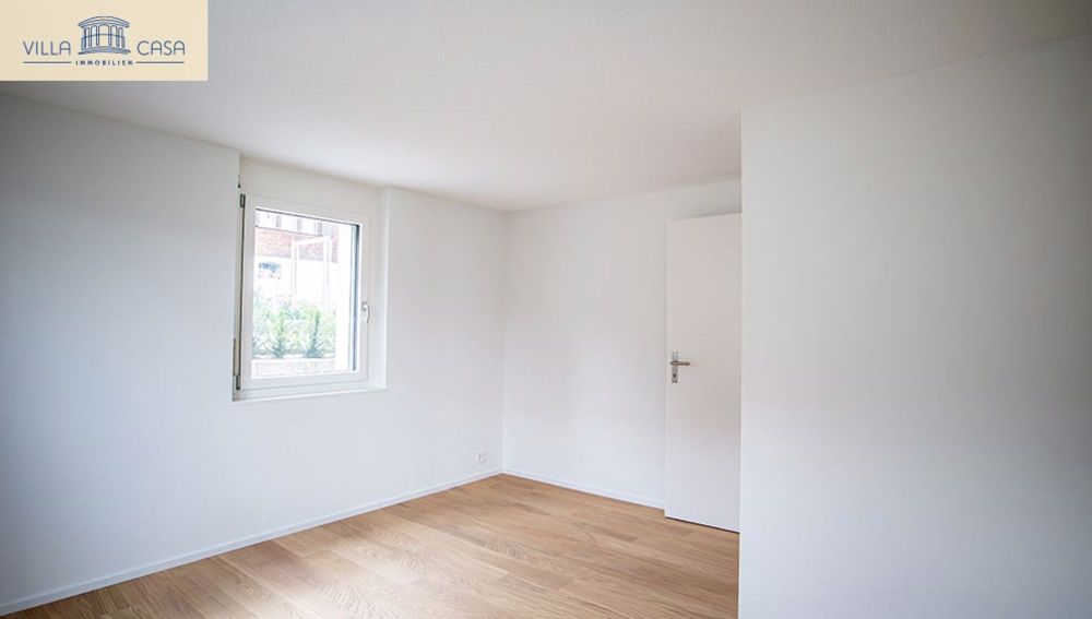 Wohnung (120m²) mit grosszügigem Grundriss & traumhafter Terrasse (118m²) - Bild 11