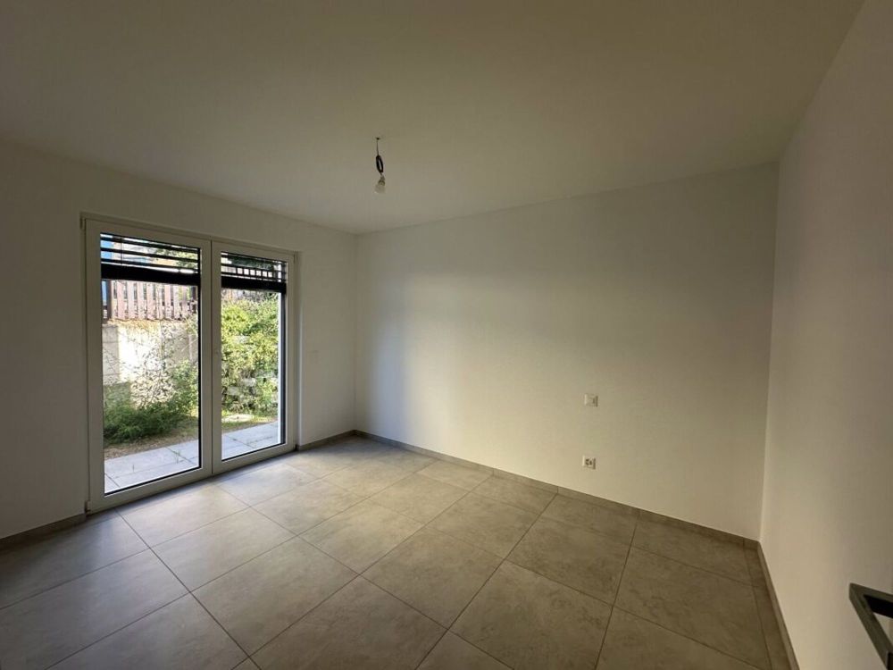 Neue und moderne 3.5-Zimmer-Wohnung mit privatem Garten und Terrasse in Mendrisio Arzo - Bild 9
