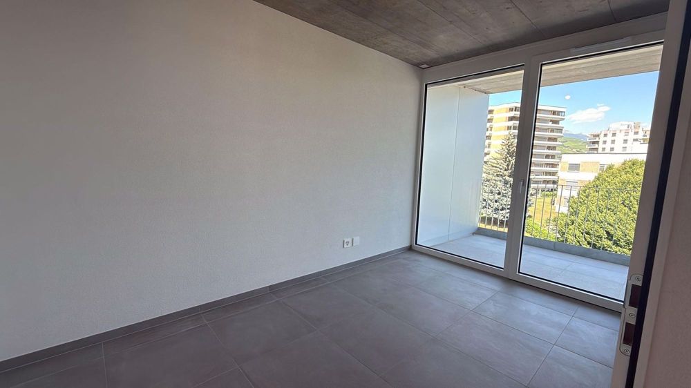 Prachtvolle neue Wohnung mit großem Balkon - Bild 5