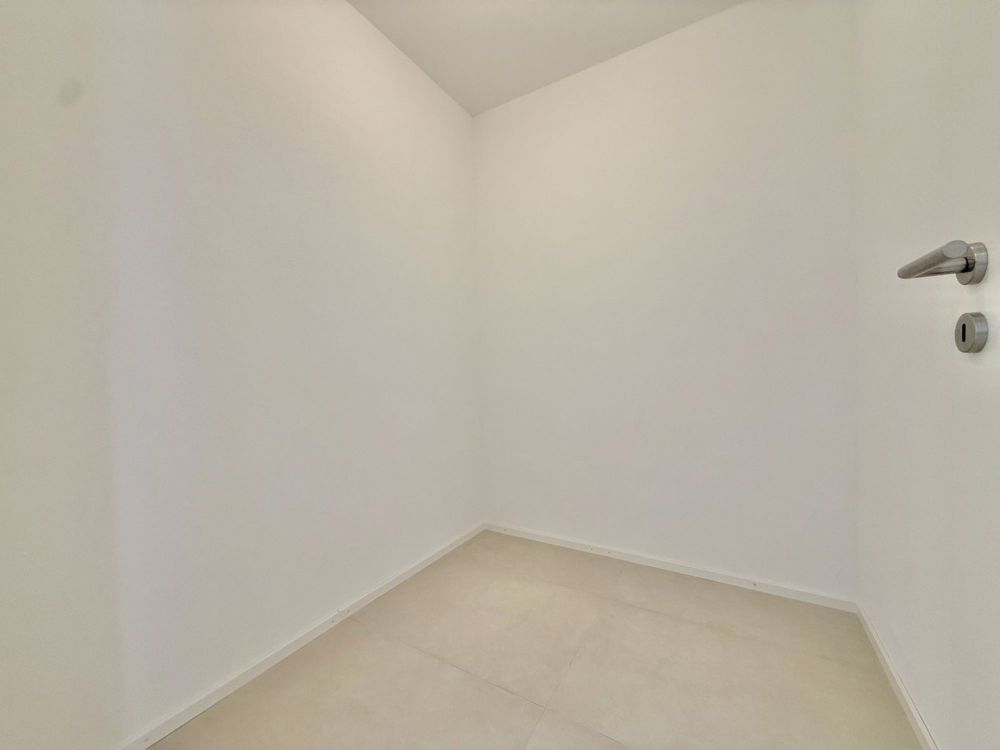 Villa neu und modern mit 2,5 unabhängigen Zimmern, grüner Umgebung - Bild 7