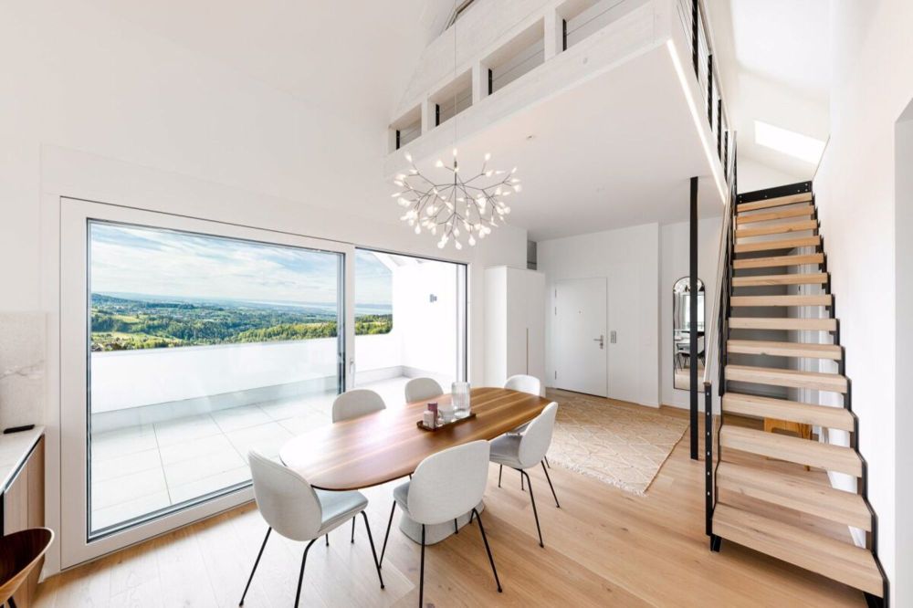 SPEICHERSCHWENDI: Luxuriöse Attikawohnung mit unverbaubarem Bodensee-Panorama nähe St. Gallen - Bild 1