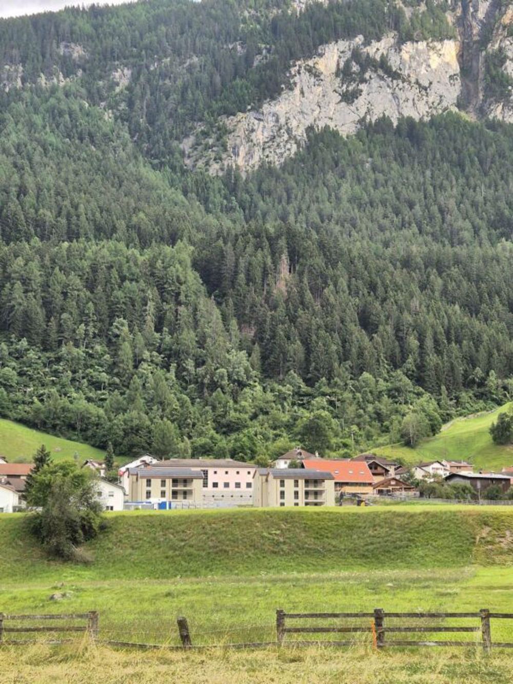 1.5 Zimmer-Wohnung (Studio), Mitten in den Bergen - mitten im Dorf - Bild 4