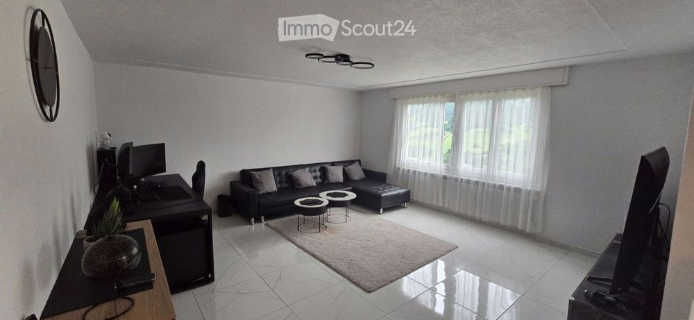 Komplett renoviertes 3.5-Zimmer-Juwel mit Panorama-Aussicht! - Bild 1