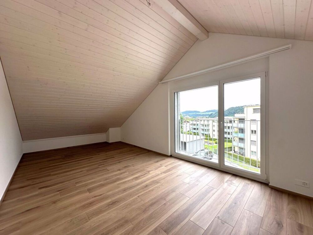 Wohnen mit Stil - hochwertiges 6.5-Zimmer-Haus mit viel Raum - Bild 12