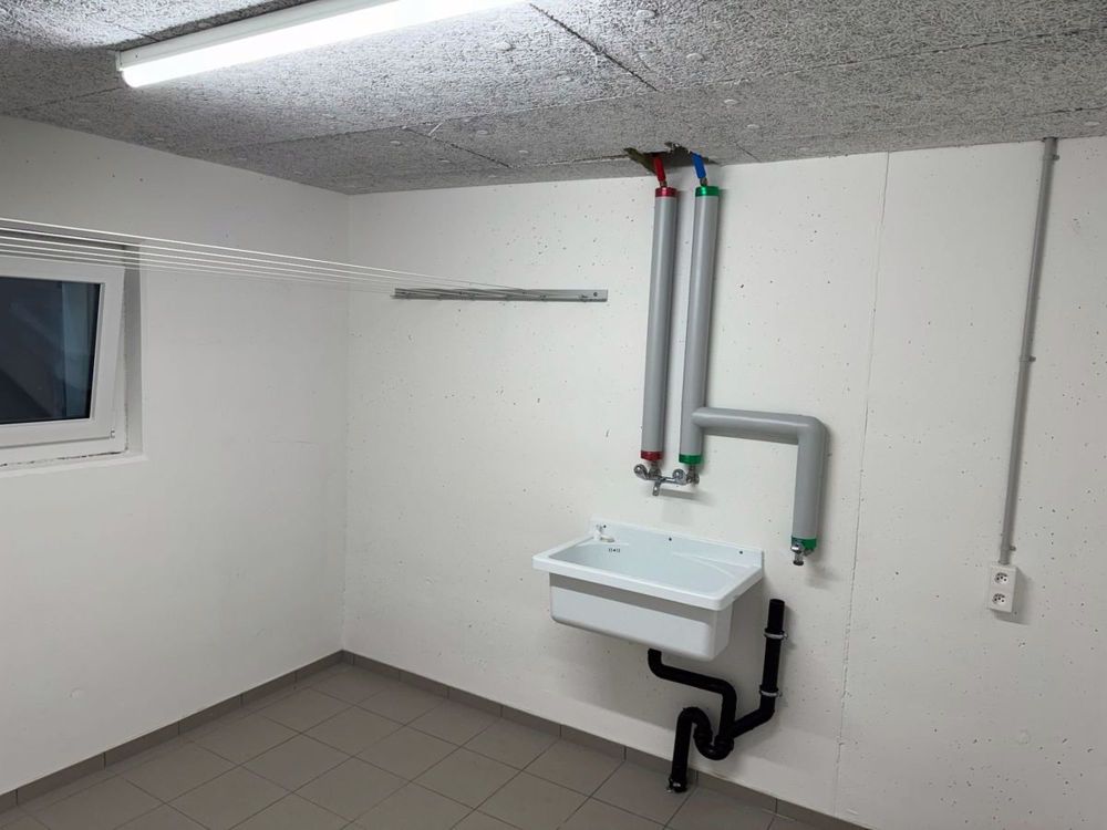 NEUES PROJEKT: 3.5-Zimmer-Wohnung im ersten Stock - Exemple buanderie