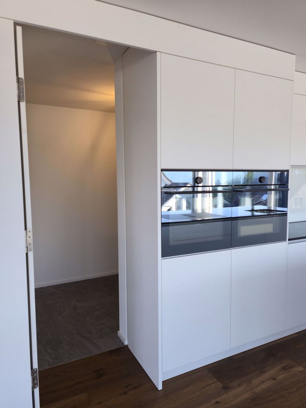 Bezugsbereit – Grosszügige Neubauwohnung mit Berg- & Seesicht in Uetliburg - Bild 7
