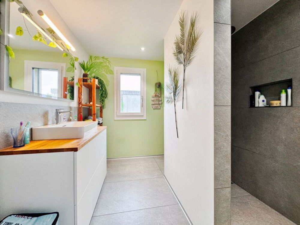 Neubau Gartenwohnung mit 235 m² privatem Aussenbereich - Bild 8