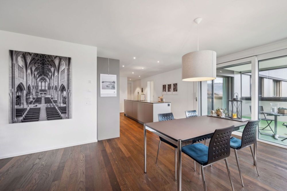 Moderne 4.5-Zimmer-Wohnung in Spiez - Bild 1