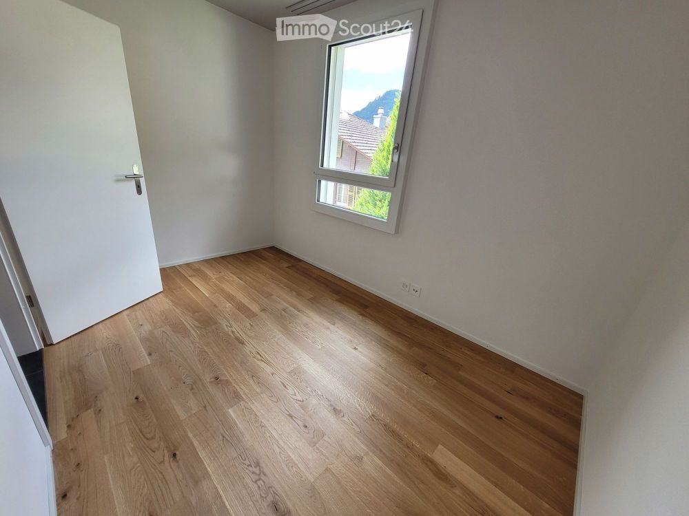 Grosse 5-Zimmer-Wohnung mit Wintergarten - Bild 5