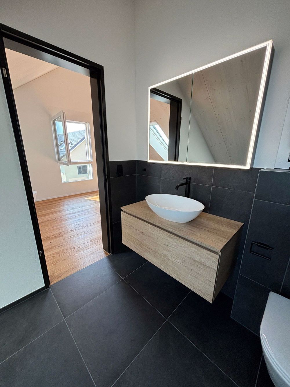 NEUBAU: XXL Doppel-Einfamilienhaus mit 194m2 NWF und grossem Garten - Bild 13