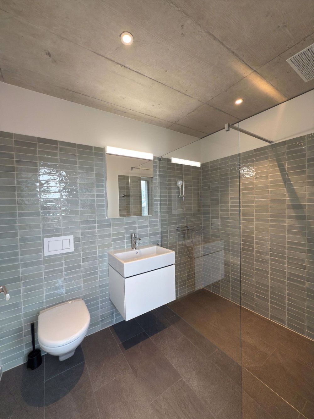 Modernes wohnen am Bucheggplatz! - Bad