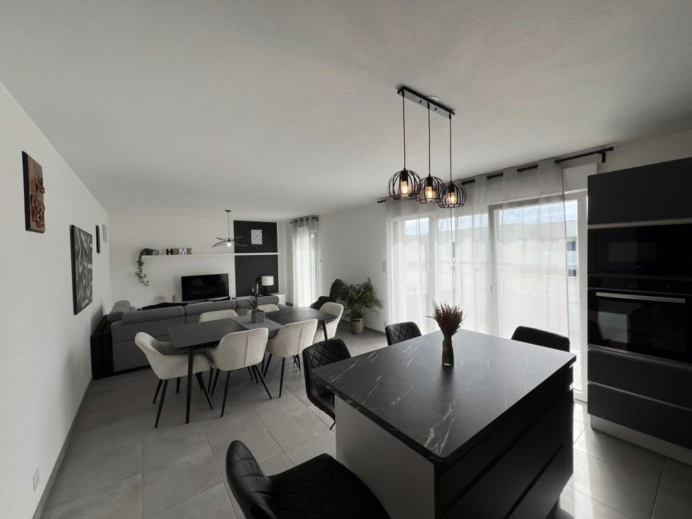 T4 wie neu, hochwertig, 3 Minuten von der Schweizer Grenze - Bild 4