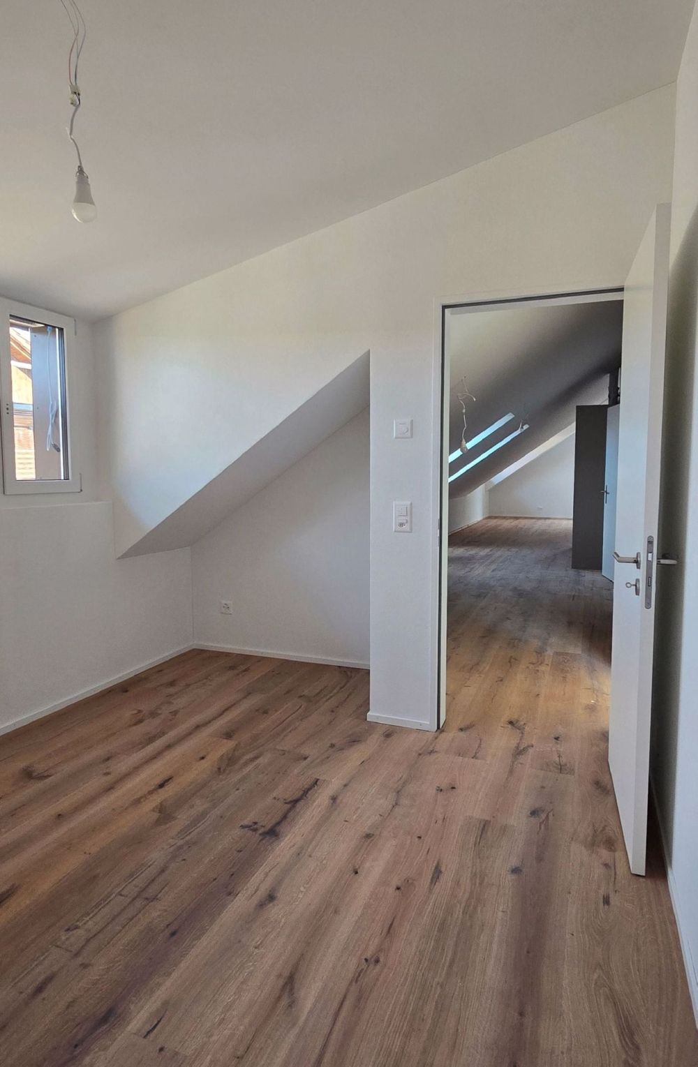 Lichtdurchflutete 3.5 Zimmer Dachwohnung mit Flair - Bild 9