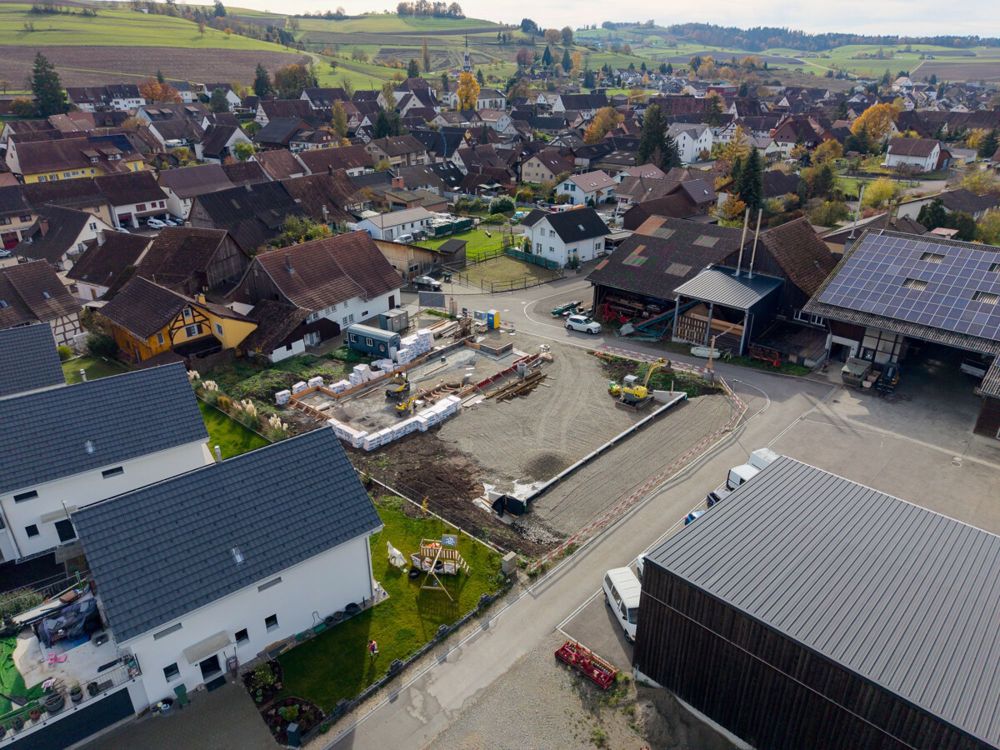 Moderne Eigentumswohnung "im rächte Winkel - Drohnenaufnahme 1