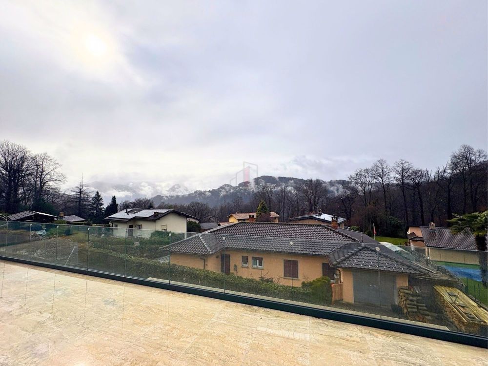 VIVERE NEL VERDE CON VISTA SULLE COLLINE E PISCINA - Bild 3