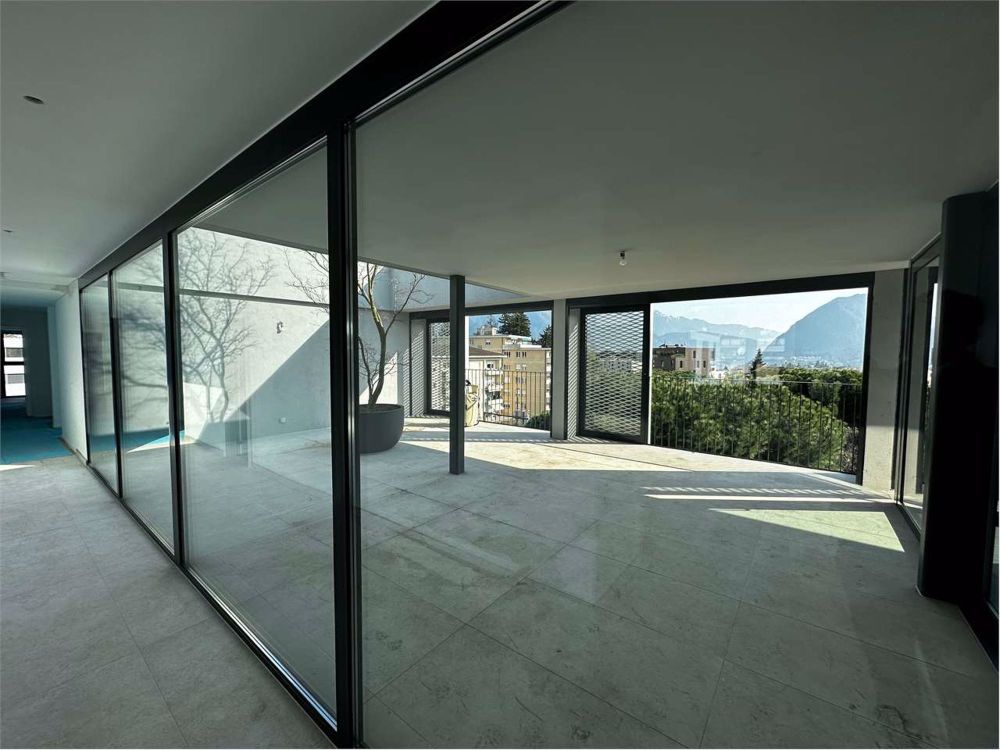 Splendido attico panoramico con ampio terrazzo - Bild 7