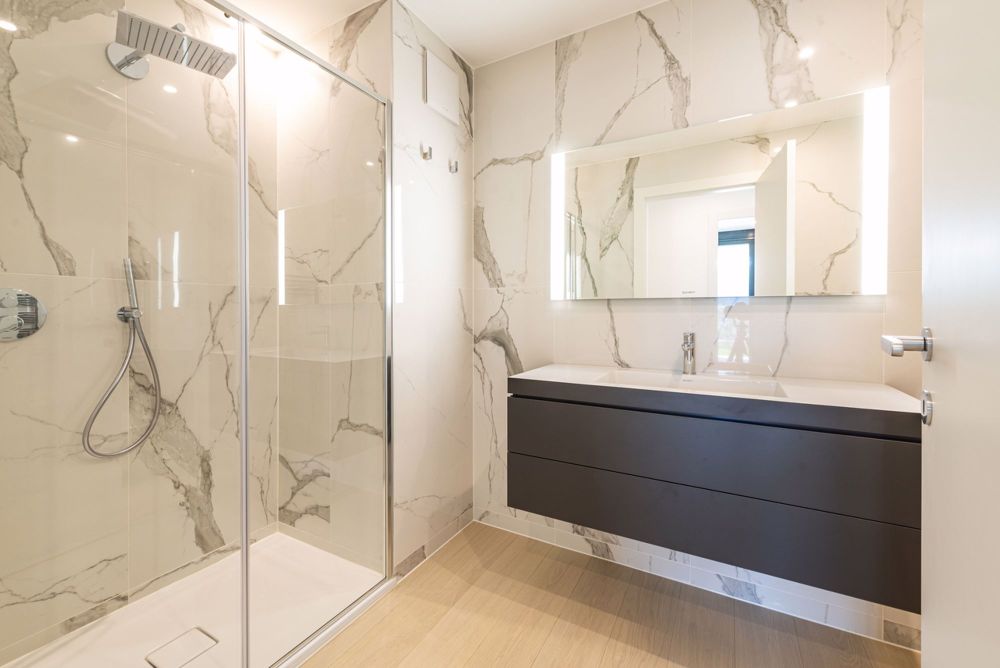 Nuovo appartamento di 4,5 locali in zona prestigiosa con vista lago - Bild 10