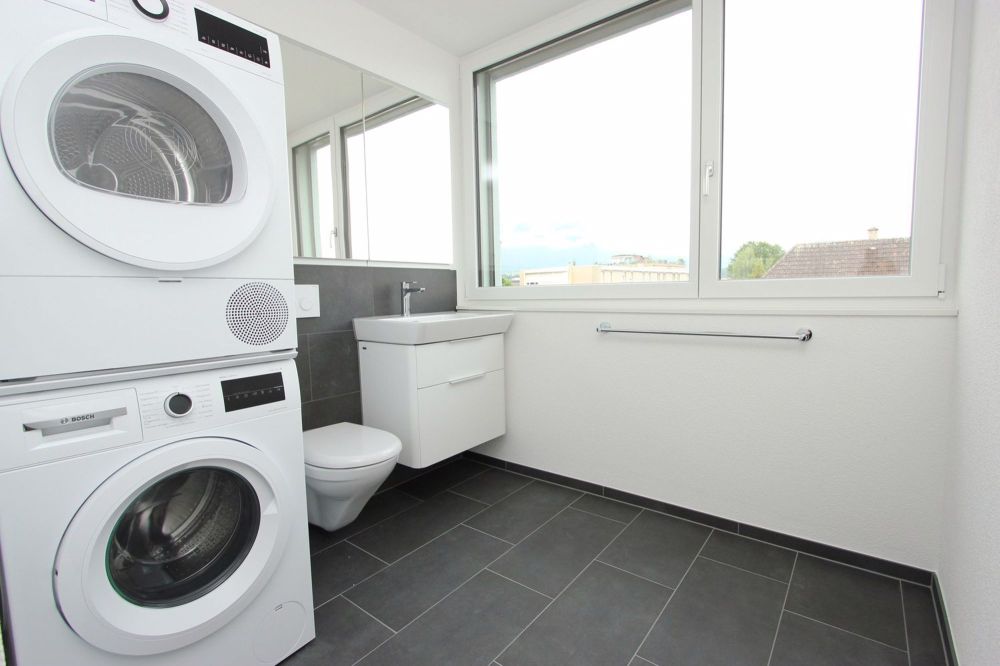 *Erstvermietung* von exklusiver 2.5-Zimmer-Wohnung in Nähe des Thunersees! - Bild 5