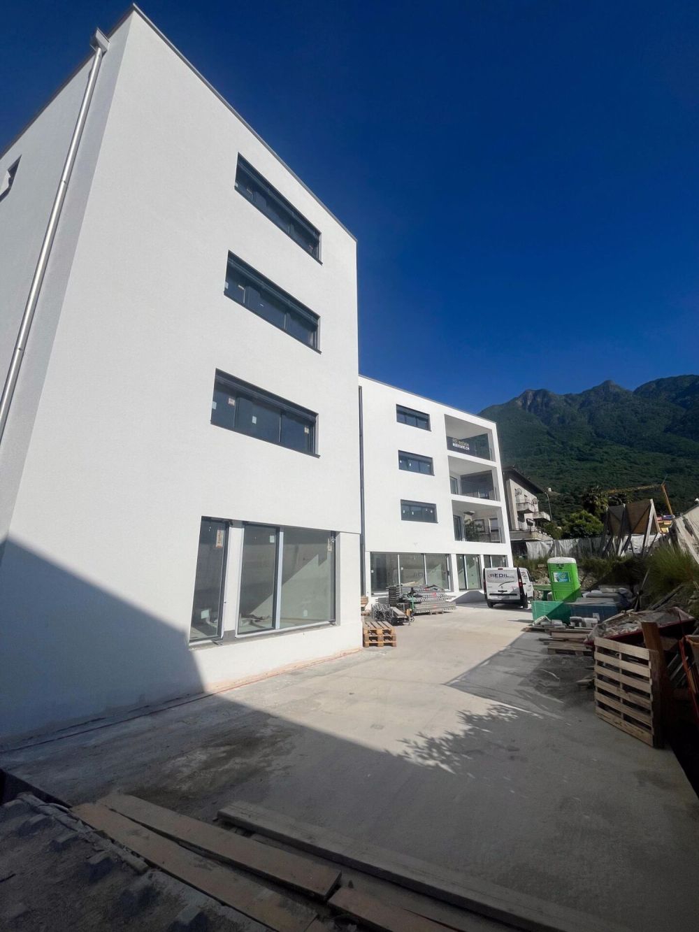 Appartamento Giubiasco 4.5 Locali, nuovo, con giardino - Bild 2
