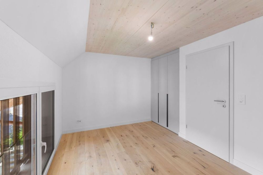 Eleganz von einst und moderner Komfort für diese 3,5 Zimmer in einem denkmalgeschützten Gebäude - Bild 13