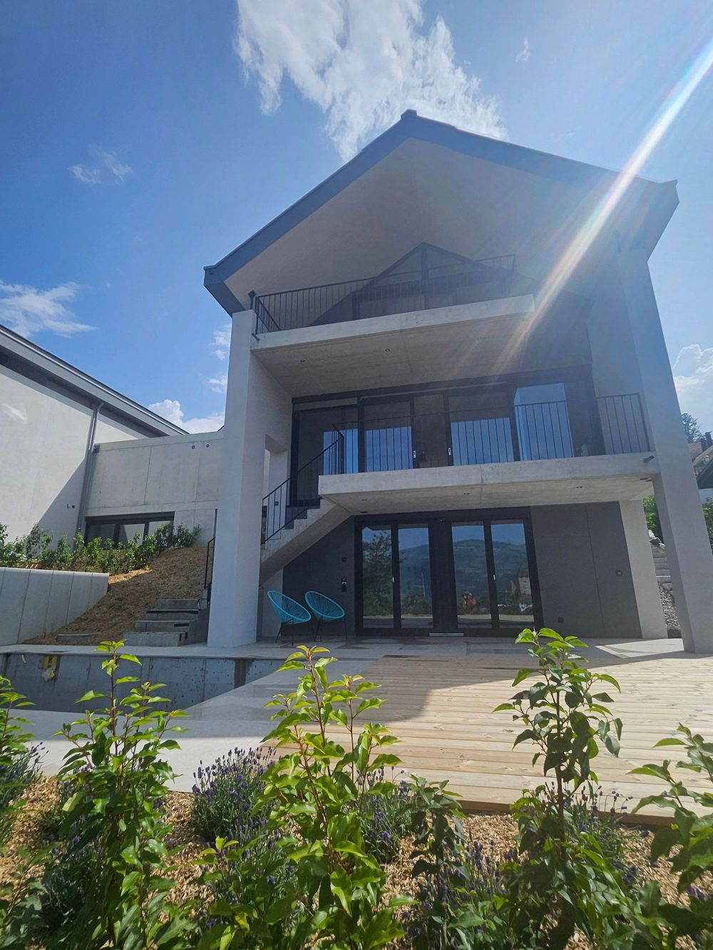 Villa mit Pool und Bojenplatz - wo der Tag am See erwacht - Bild 6