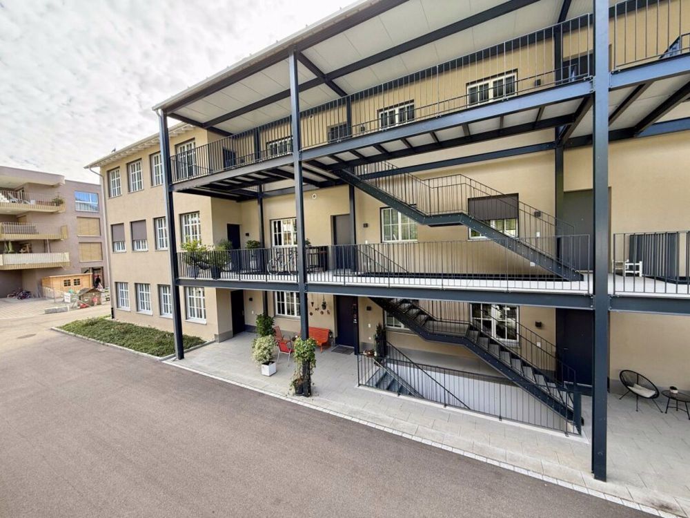 Moderne Loft-Wohnung in ehemaligem Fabrikgebäude - Bild 1