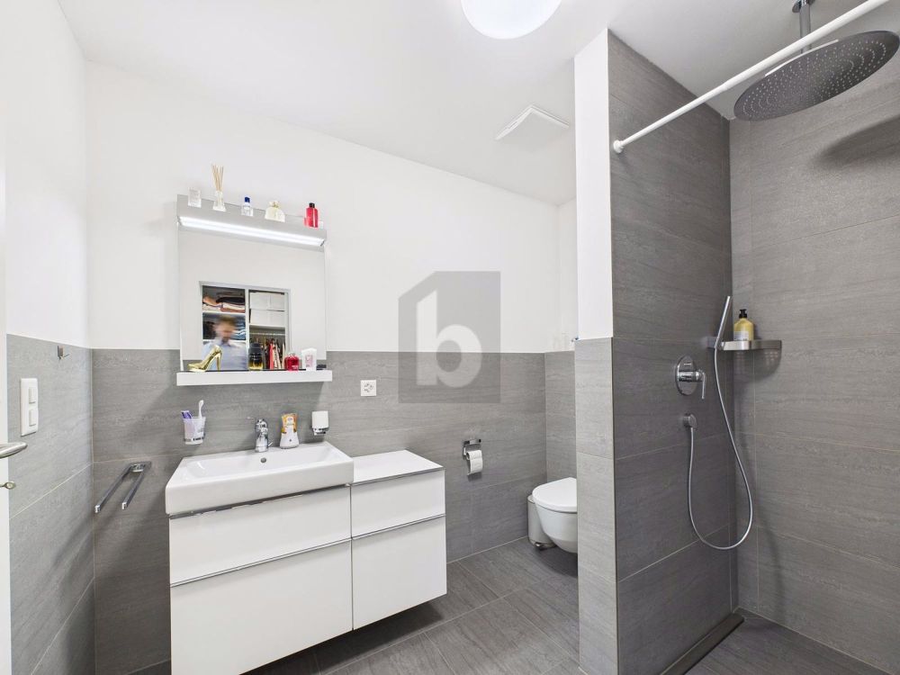 PREISHIT! TRAUMHAFTE AUSSICHT AN RUHIGER LAGE - Bild 4