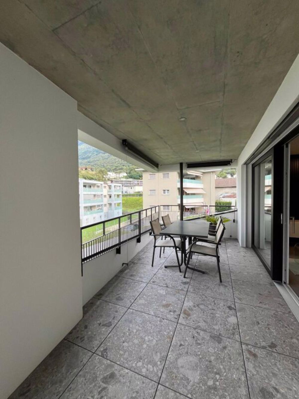 Zum Verkauf steht eine 2.5-Zimmer-Wohnung in Sant'Antonino - Bild 4