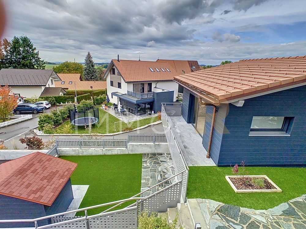 Magnifique petite maison sur 2 étages avec terrasse et jardin - Bild 2