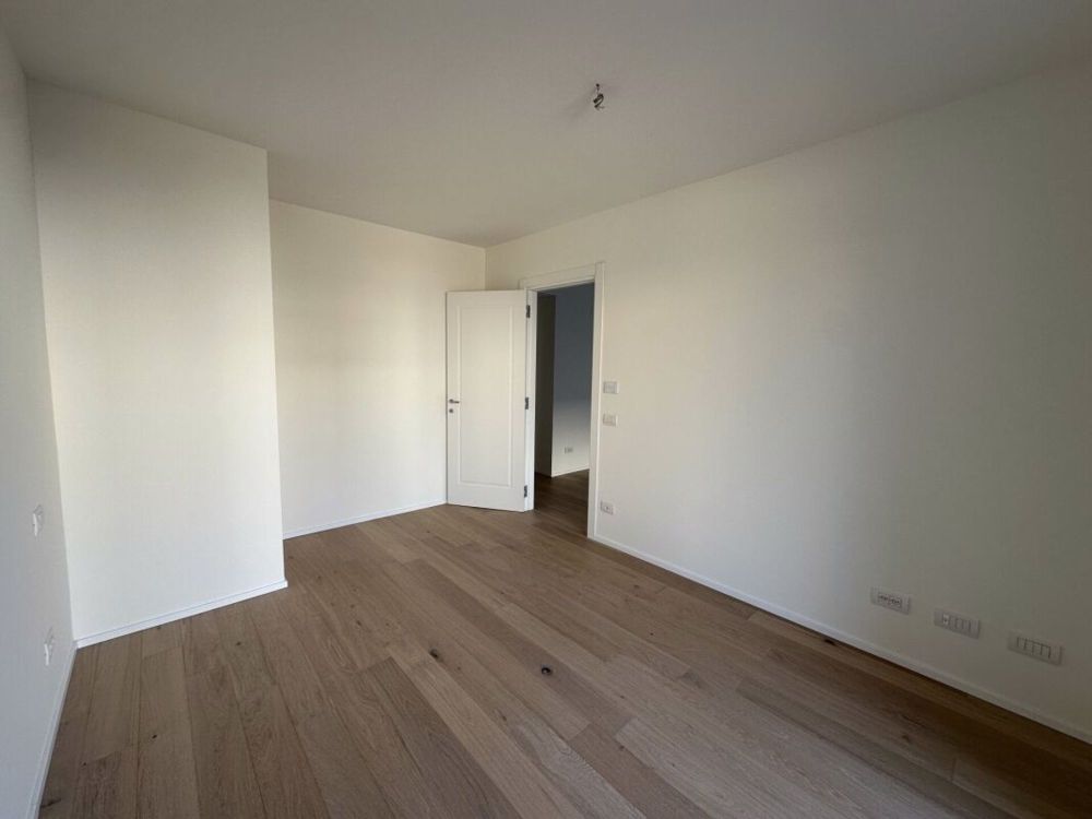 Elegantes Zweizimmerapartment mit privatem Garten in neuem Wohngebäude - Bild 7