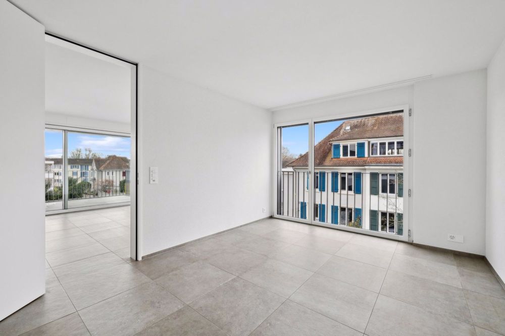 Helle und grosszügige Wohnung in Allschwil - Zimmer