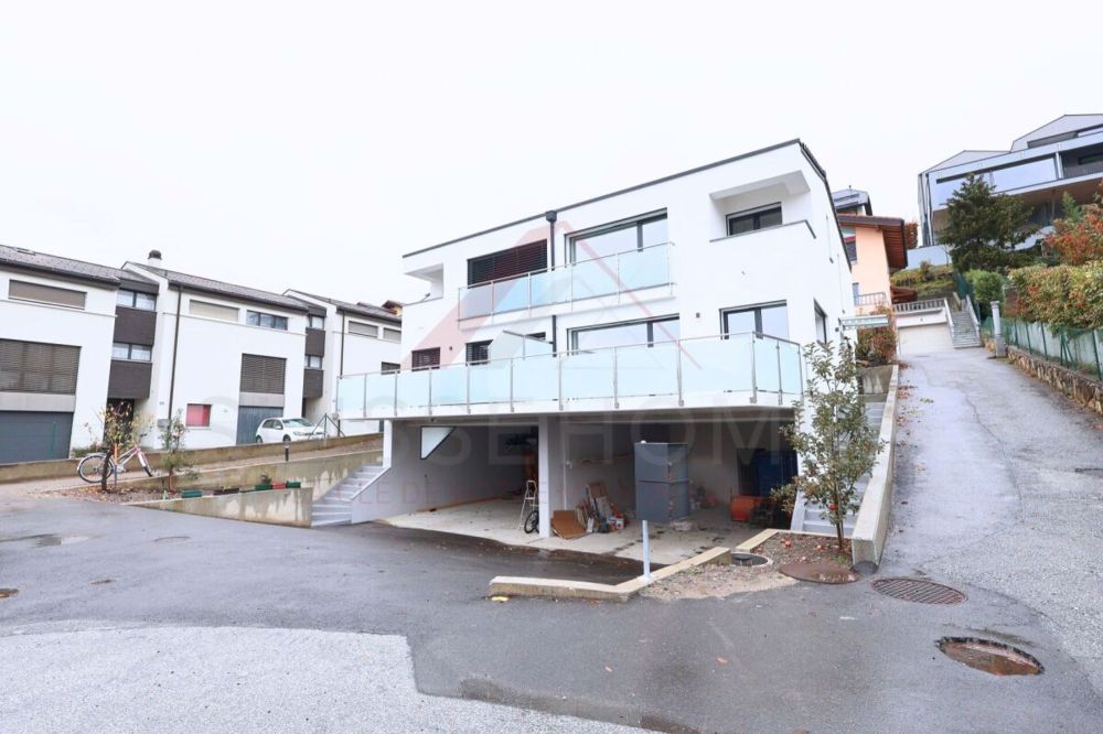 Letzte verfügbare moderne Doppelhaushälfte - atemberaubendes alpines Panorama und modernes Design - Bild 1