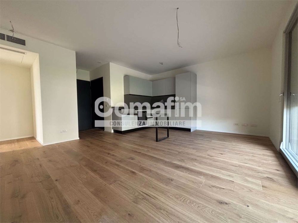 Chiasso : 2.5 locali al 1°P - Moderno con terrazzo - Bild 4
