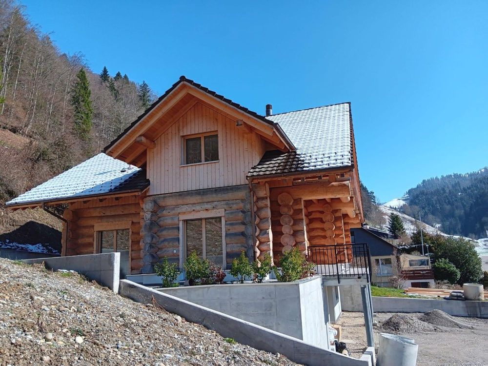 Einzigartiges Blockhaus – neu, modern und traumhaft schön - Bild 2