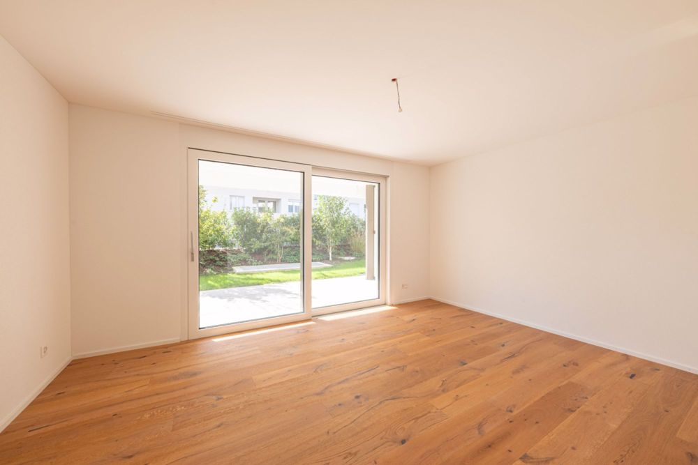 Stilvolle Neubauwohnung mit durchdachtem Wohnkonzept - Bild 3