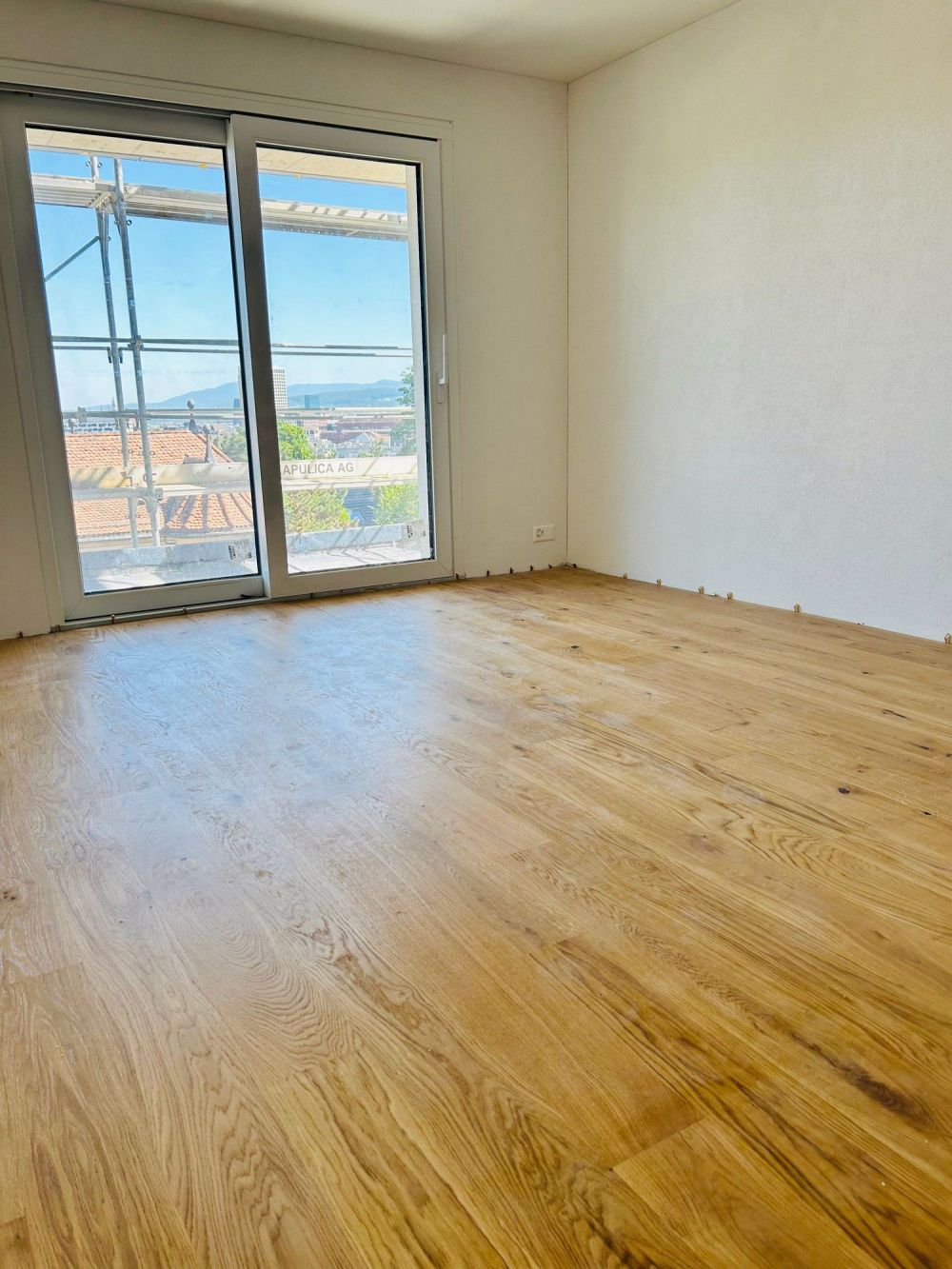 Neubau (2025): 5.5 Zimmer Maisonette - Wohnung mit grosser Terrasse und Aussicht auf Basel - Bild 9