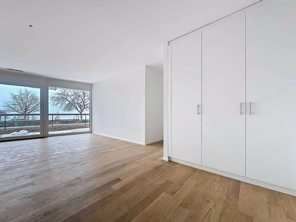 Die Opalbucht, neuwertige 3.5-Zimmer-Wohnung mit 2 überdachten Balkonen - Bild 3