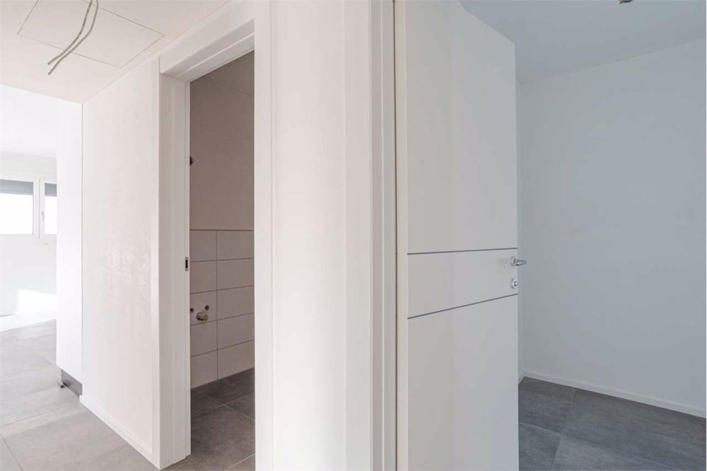 Neue 2.5-Zimmer-Wohnung im letzten Stock - Bild 12